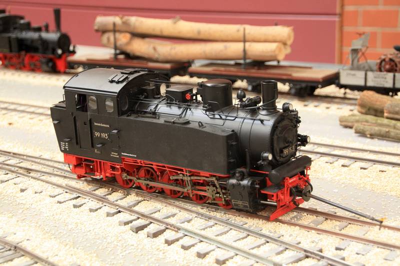 99 193 rangiert im Bf Bemblingen