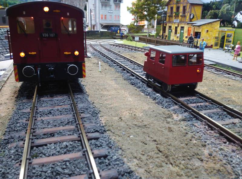 ....red loco`s looks beautiful...2