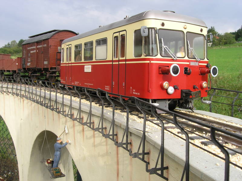 T33 auf dem Viadukt