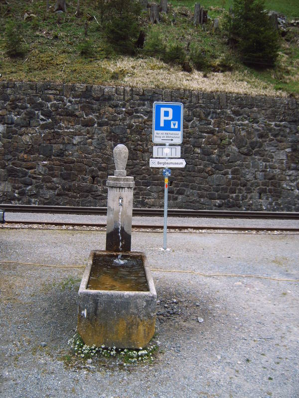 Davos Monstein Stationsbrunnen 1