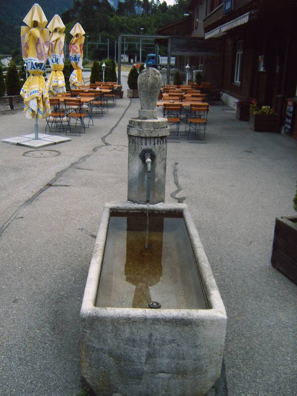 Reichenau - Tamins Stationsbrunnen 1