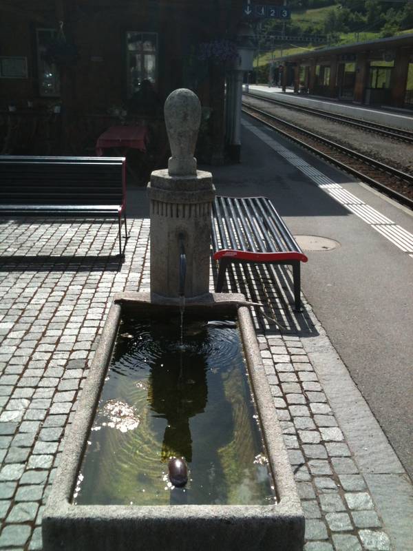 Filisur Stationsbrunnen 1